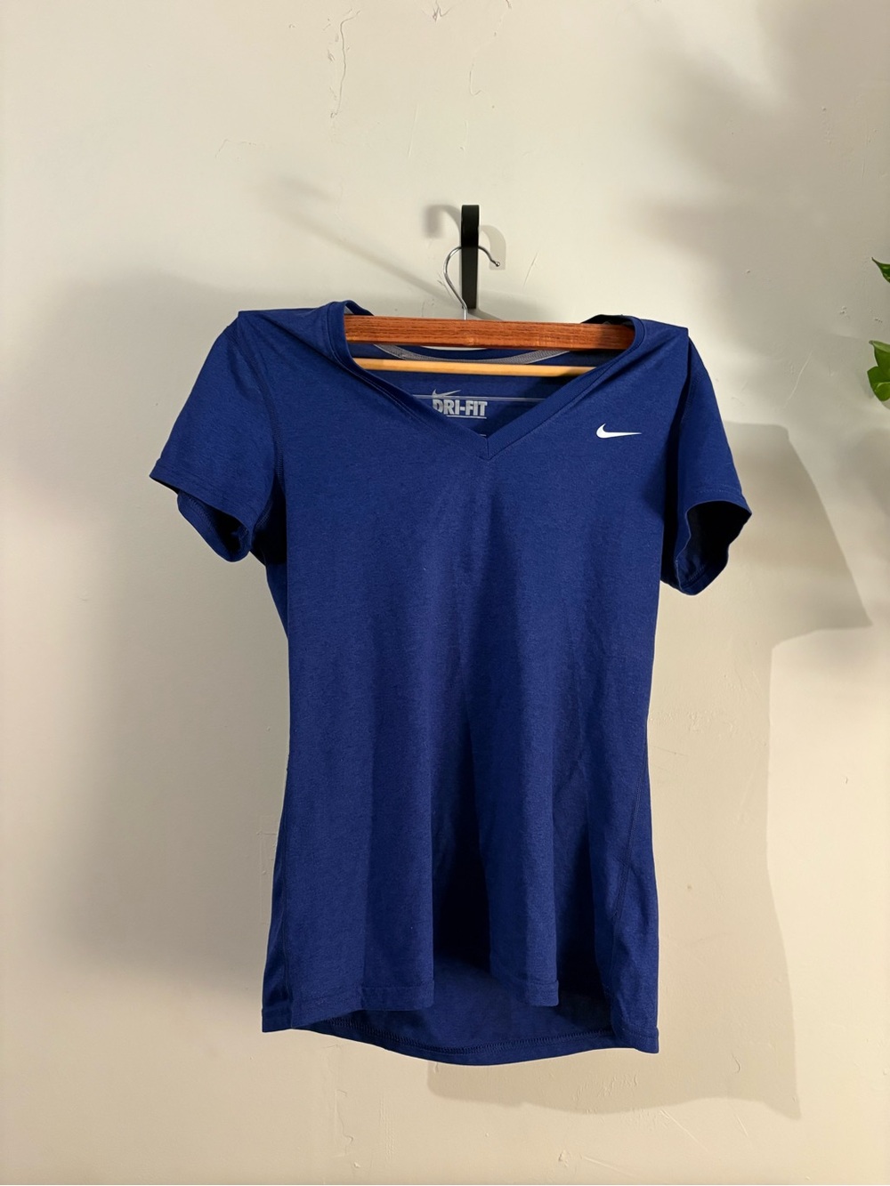 Nike Women's Navy V-Neck Dri-FIT Short Sleeve Tee